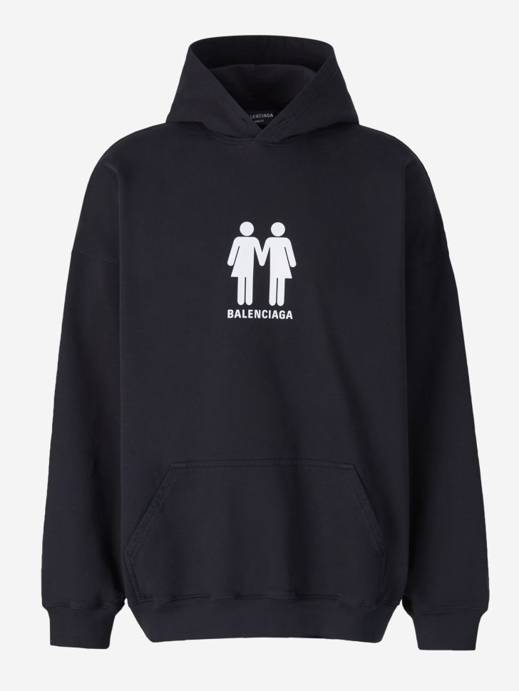 Tips of Drape the Trendy Custom Hoodies with Style