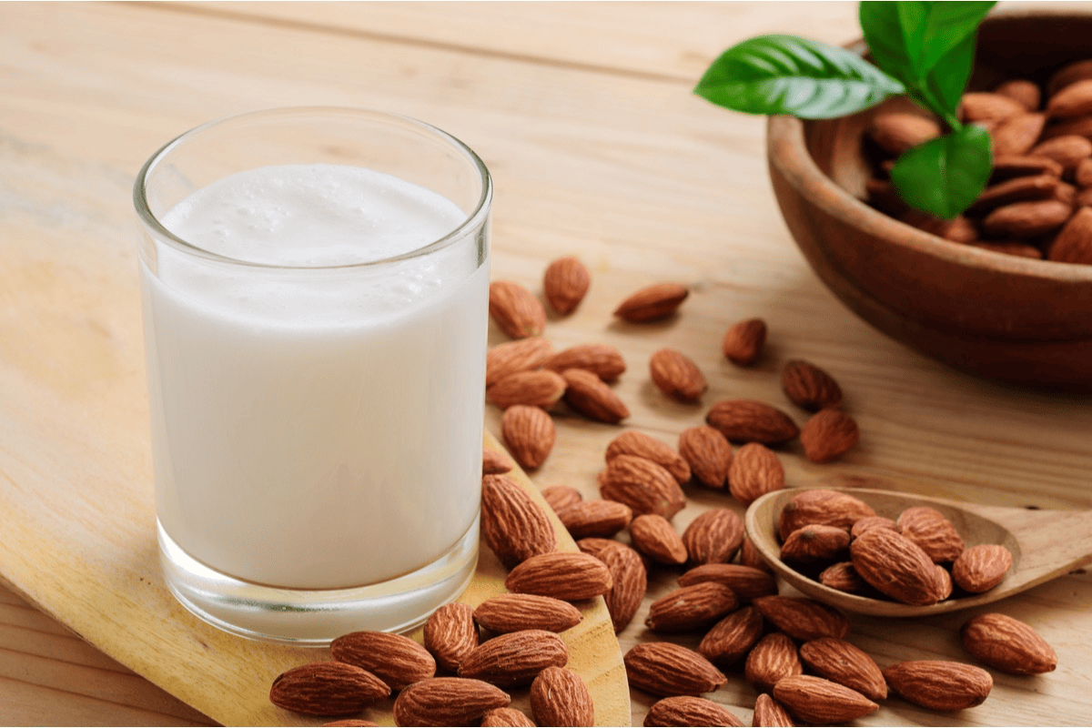 NUT MILK PROVIDES MANY MEDICAL BENEFITS EVERY DAY.
